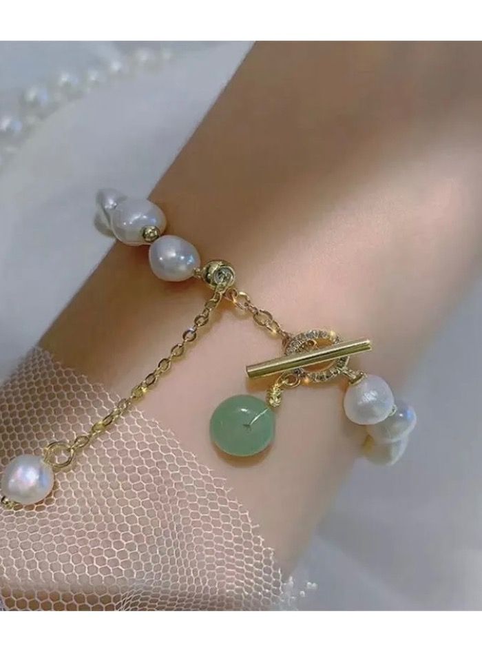 بلو لاين اسوارة نسائية من اللؤلؤ مطلية باللون الذهبي - Image 4