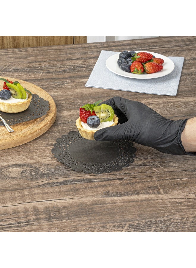 Restaurantware دواليب لاسي من باستري تيك 6 × 6 بوصة، 100 قطعة من أدوات المائدة الزخرفية - قابلة للتخلص، دائرية، دواليب ورقية سوداء، للمناسبات مثل أعياد الميلاد أو حفلات الزفاف، ديكور الطاولة - Image 5