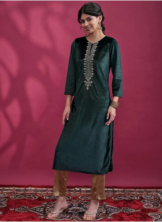 فيشود Round Neck Yoke Design Thread Work Kurta by Styli