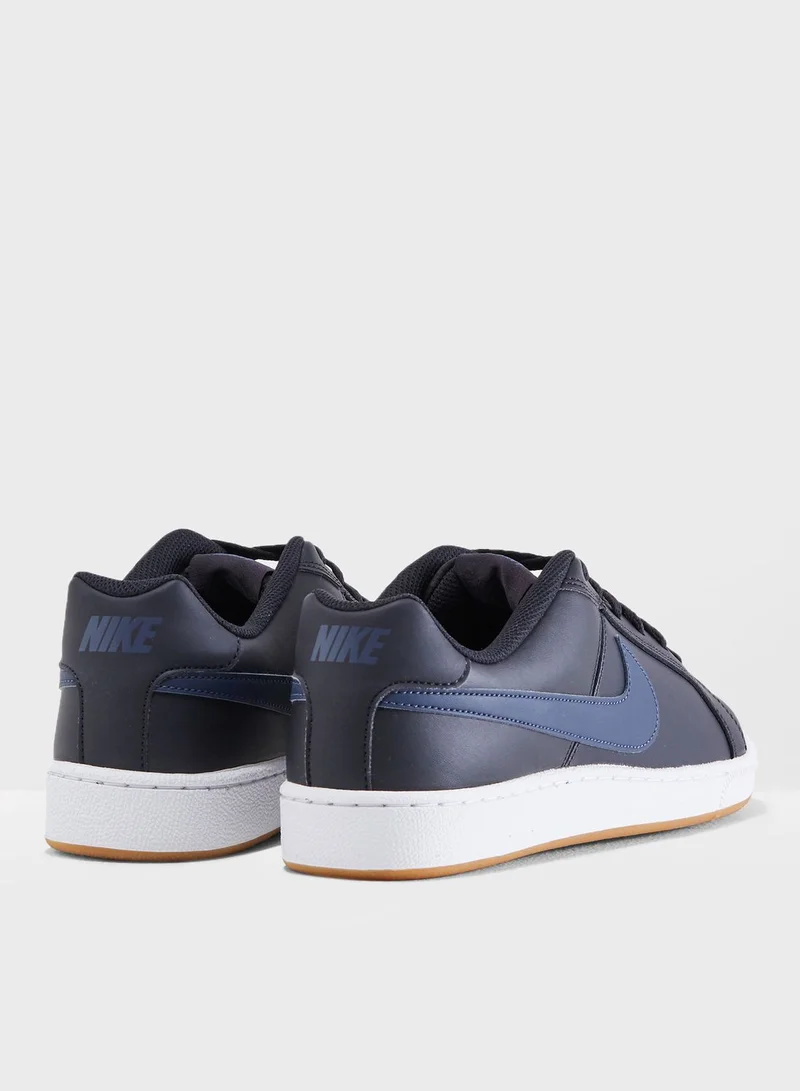 Nike Court Royale