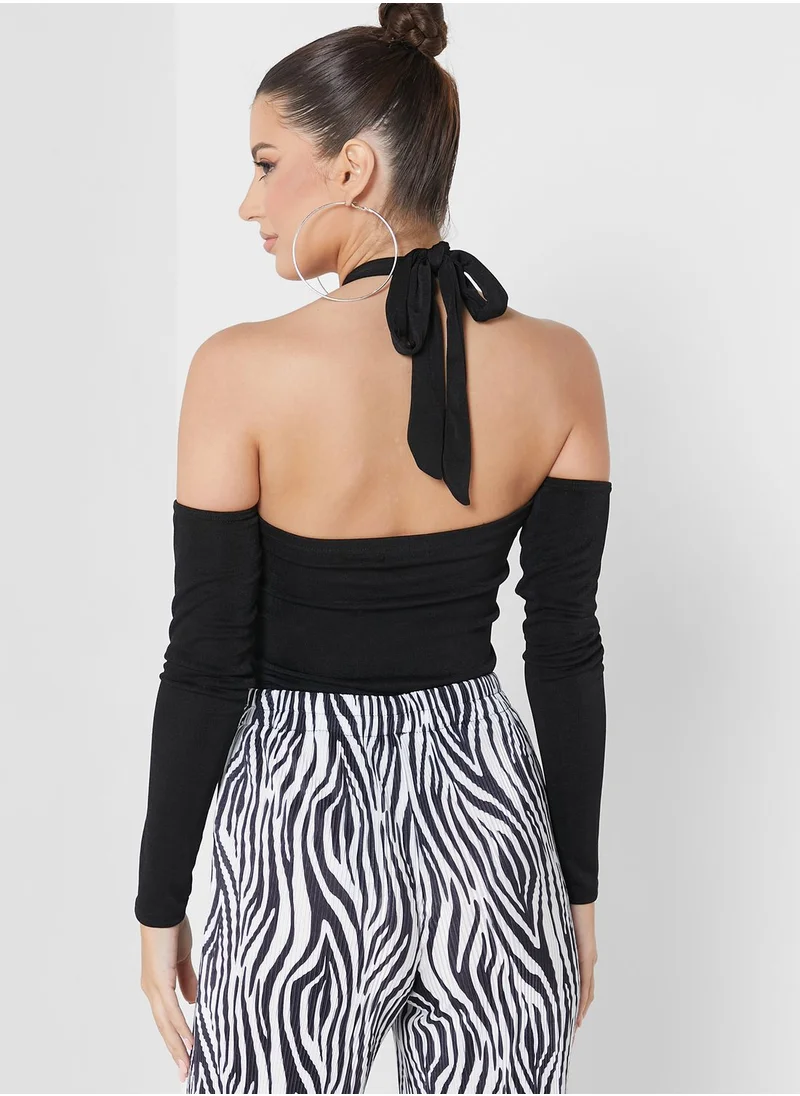 boohoo Halter Neck Cut Out Detail Body