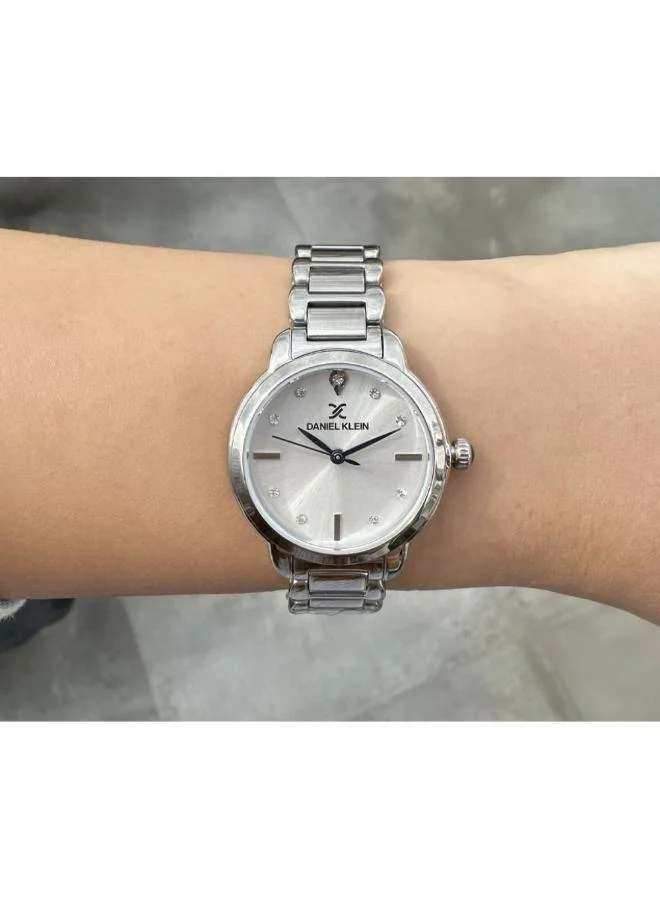 Daniel Klein Women's Stainless Steel Silver Alloy Case Analog Silver Round Sunray Dial Japanese Quartz Premium 30 Meters Water Resistant