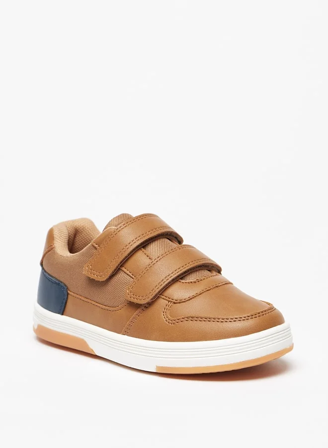 JUNIORS Boys Textured Sneakers with Hook and Loop Closure
