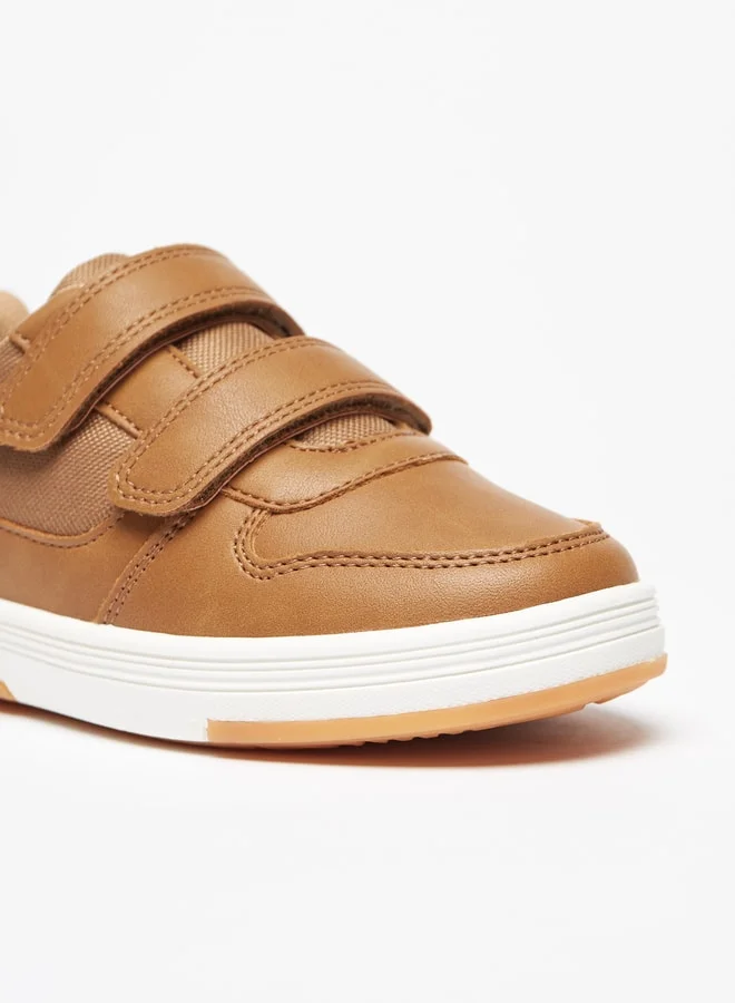 JUNIORS Boys Textured Sneakers with Hook and Loop Closure