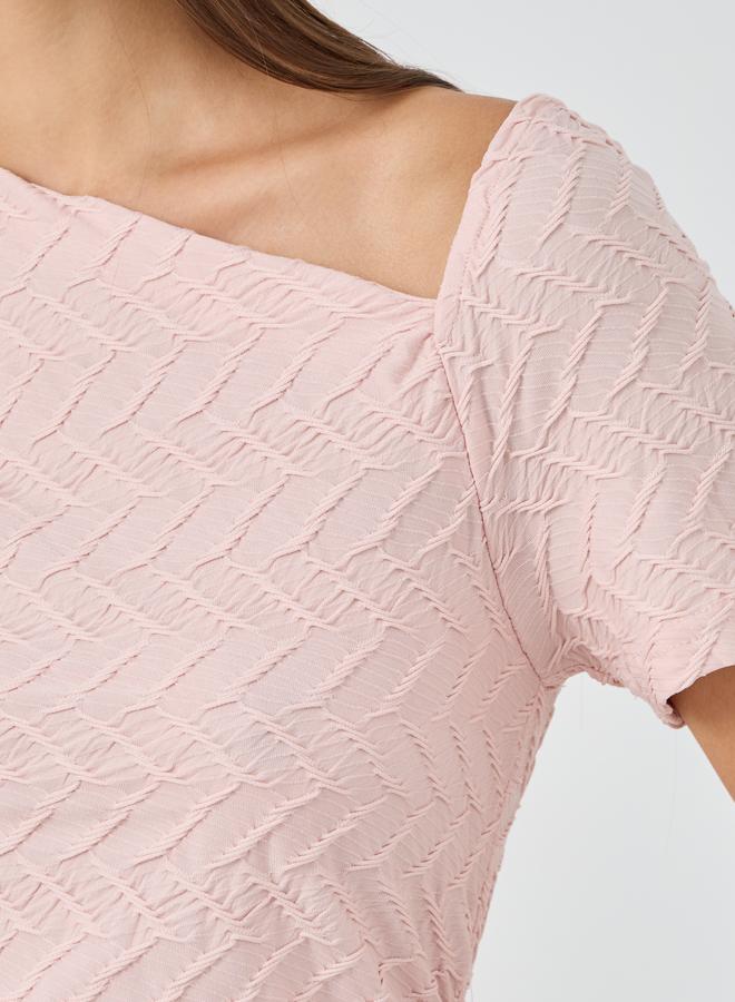 تايك تو بلوزة محبوكة بياقة غير متماثلة وملمس مميز - Image 3