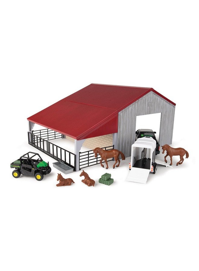 John Deere مجموعة ألعاب مزرعة جون دير مع حظيرة قديمة - مقياس 1:32 - تشمل الحظيرة، شاحنة بيك أب، مقطورة خيول، ألعاب خيول، والمزيد - ألعاب مزرعة جون دير - 13 قطعة - للأعمار من 3 سنوات وما فوق - Image 1