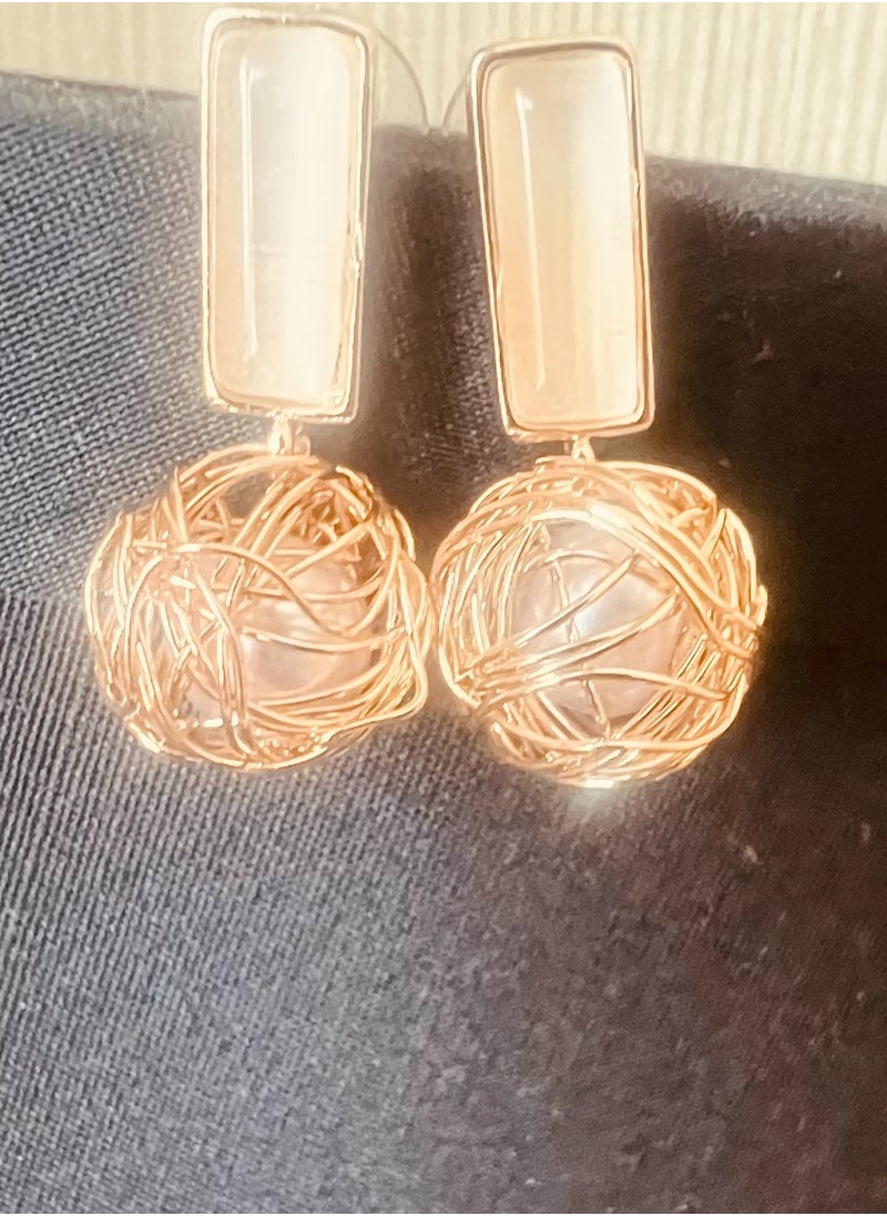 Golden Dangle earring