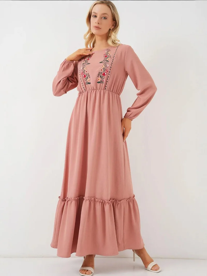 بيغ دارت BDART Embroidered Maxi Dress with Crew Neck