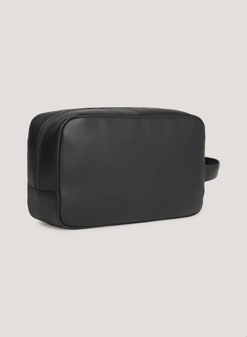 TOMMY HILFIGER Men's Signature Logo Washbag -  Smooth finish, Black