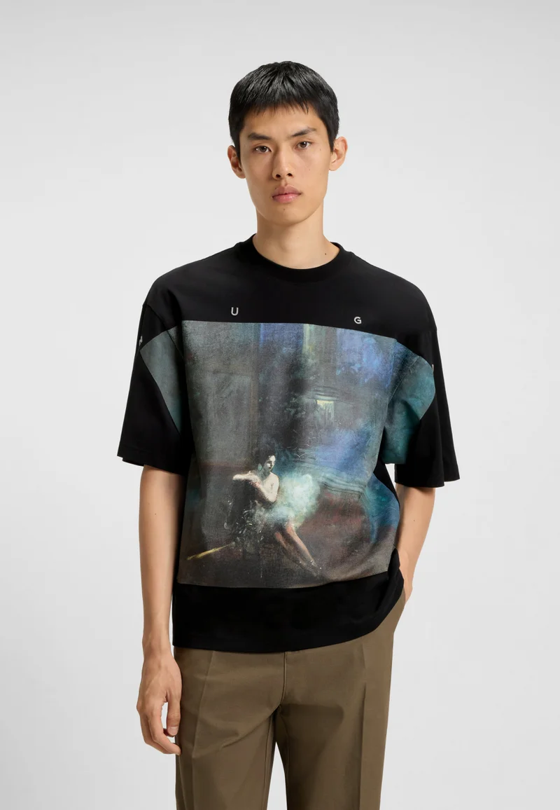 HUGO T-shirt oversize in cotone con stampa ballerina