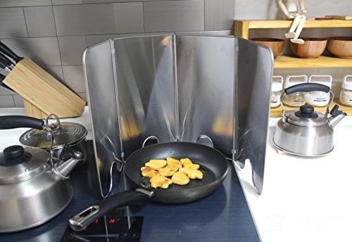 BLUE HOME Splatter Guard for Cooking - Grease Splatter Screen - 4 Sided Splatter Guard Compact Type - Stainless Steel - Unfold 33.26 in x 14.17 in - Fold 8.26 in x 14.17 in x 0.86 in  - Image 4