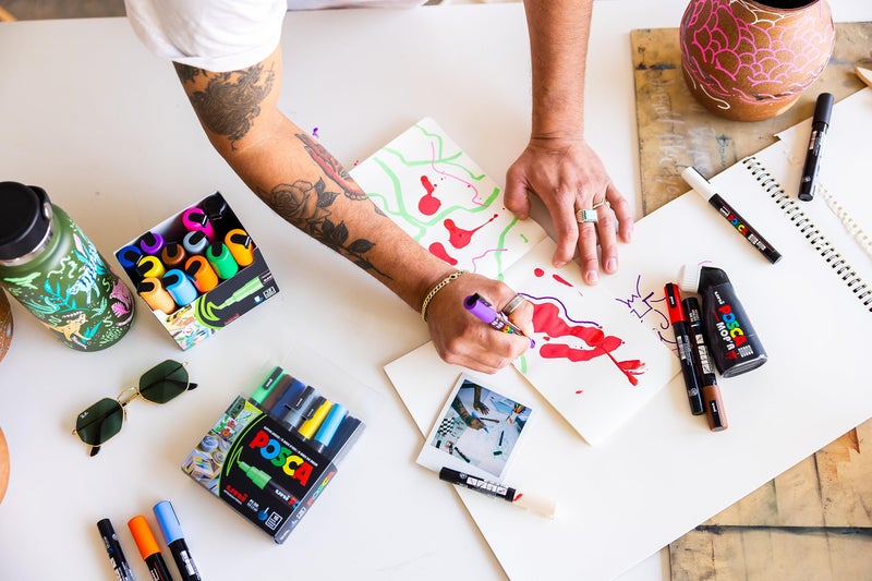 POSCA Uni POSCA Paint PCM-22 MOP'R Marker Black with XXL (3-19mm) Round Tip, Versatile for Multiple Surfaces, ACMI-Certified Non-Toxic Formula Ensuring Safety and Quality - Image 4