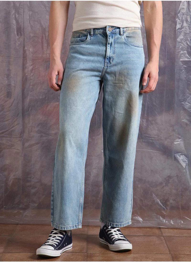 Hubberholme Indigo Baggy Jeans Washed design crafted from 100% Cotton with Button closure.