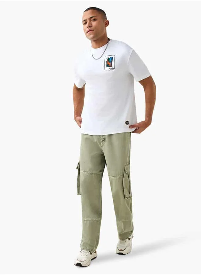 Lee Cooper Lee Cooper Skater Fit Cargo Jeans with Button Closure and Pockets
