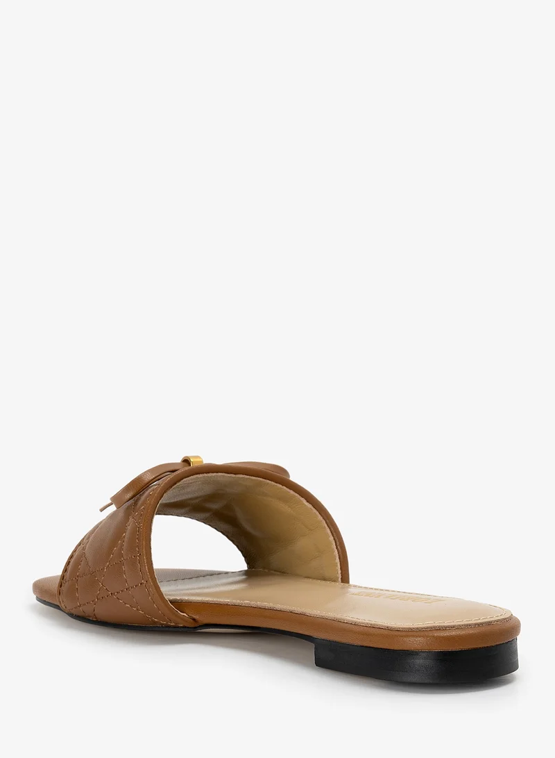 Lorianne Bente - slide sandals