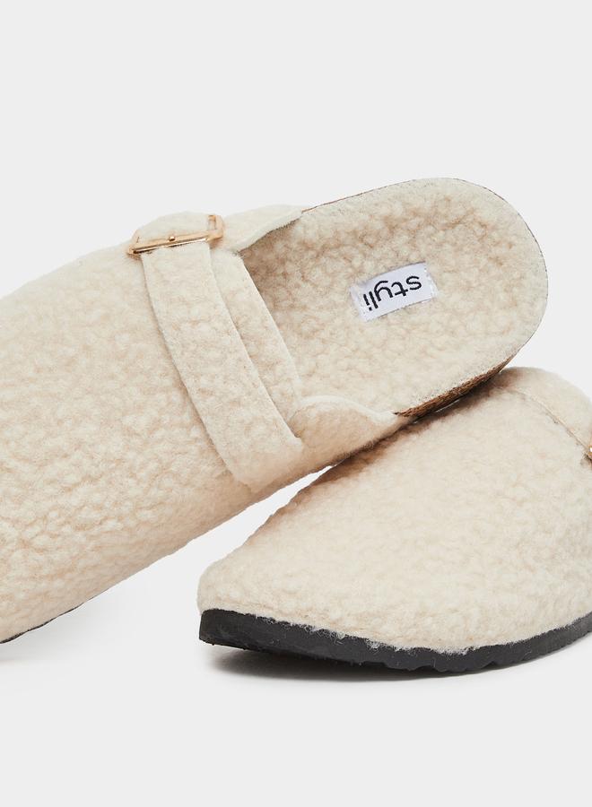 Styli Fluffy Textured Buckle Detail Slippers - Image 3