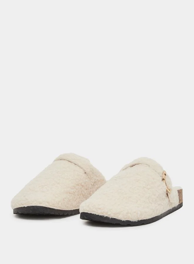 ستايلي Styli Fluffy Textured Buckle Detail Slippers