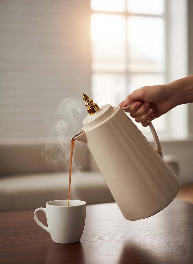 باصرة ترمس شاي وقهوة بيج فاخر سعة 1 لتر – حفظ حراري 12 ساعة وحفظ برودة 24 ساعة – دلة عصرية بلمسة ذهبية أنيقة للضيافة والاستخدام اليومي - Image 5