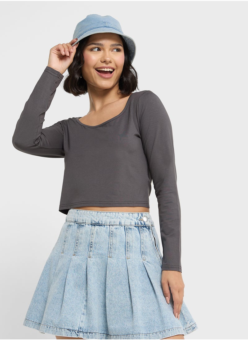 Ginger Basics - Scoop Neck Long Sleeves Crop Top - Image 1