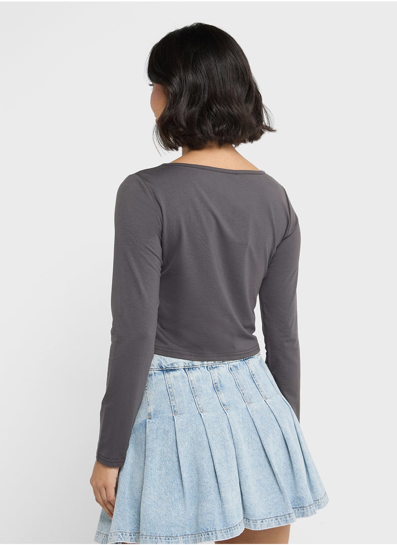 Ginger Basics - Scoop Neck Long Sleeves Crop Top - Image 1