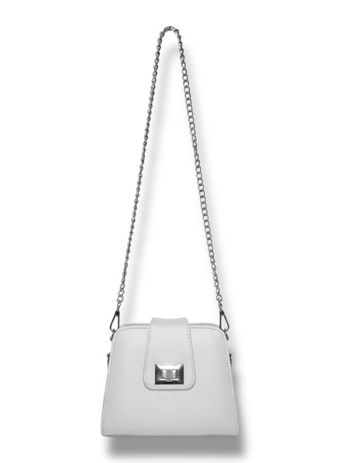 Elegant Women’s white Crossbody Bag with Sleek Chain Design - Image 1
