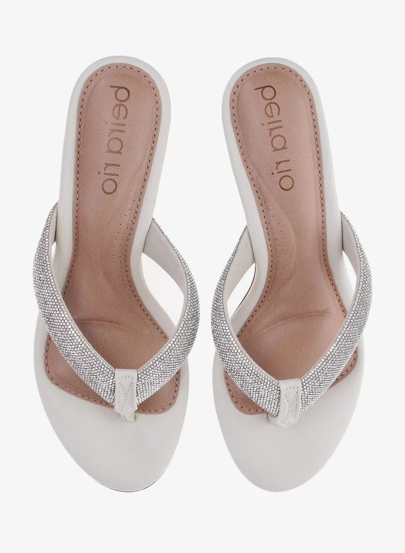 Beira Rio White Beira Rio Women’s Low Heel Wedge Sandals – Comfortable Daily Wear with Stylish Support for Women | Best Price UAE