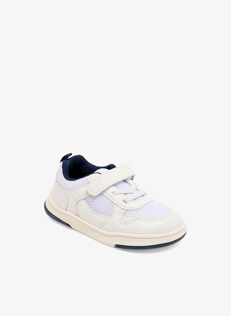جونيورز Boys Panelled Hook & Loop Ankle School Sneakers