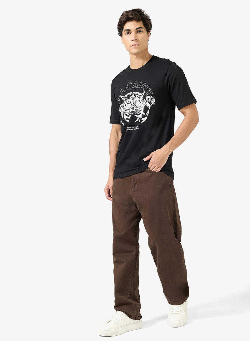 سفنتي فايف تيشيرت بطبعة جرافيك - Image 4