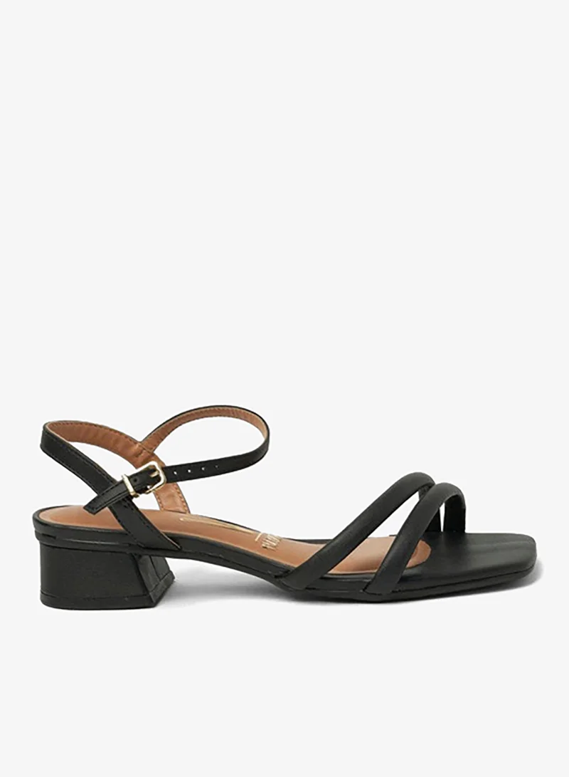 فيزانو فيزانو صنادل نسائية بحزام خلفي أسود