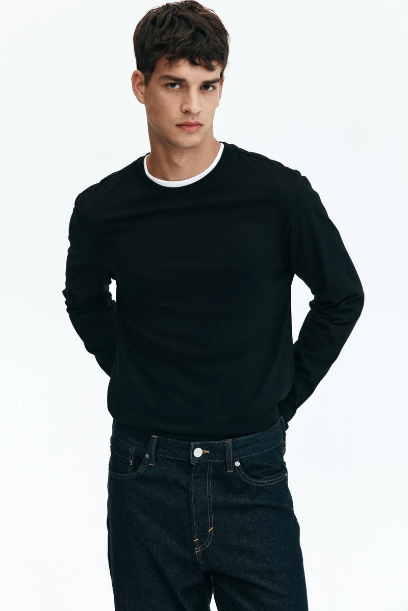 اتش اند ام بلوزة من الجيرسيه بقصة عادية