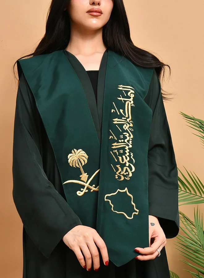 عبايات حوراء وشاح أخضر بتطريز المملكة العربية السعودية وشعار السعودية – مناسب لليوم الوطني السعودي
