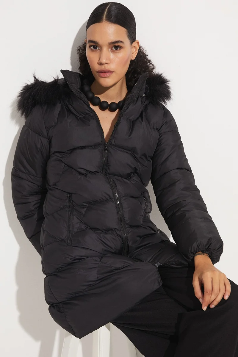 جون Women's Coat