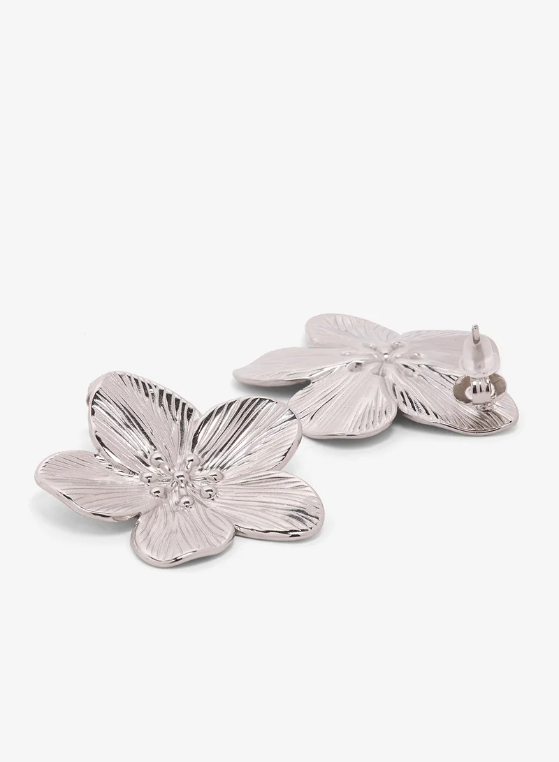 Ginger Floral Shape Silver Earrings