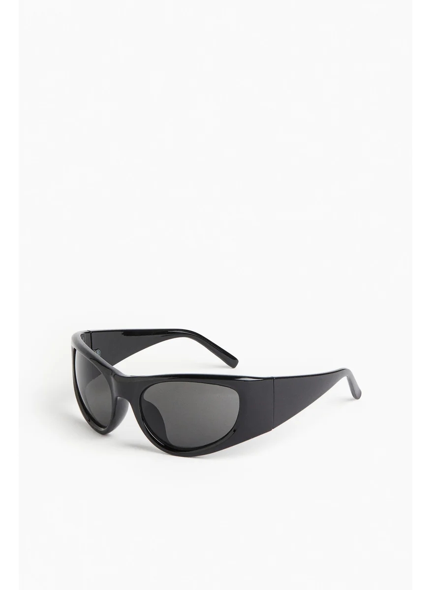 H&M Sporty Sunglasses