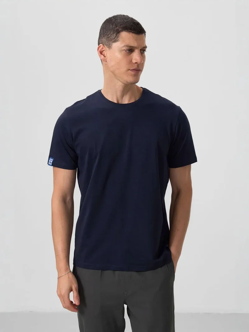 تومي لايف TOMMY Comfort Fit Crew Neck T-Shirt