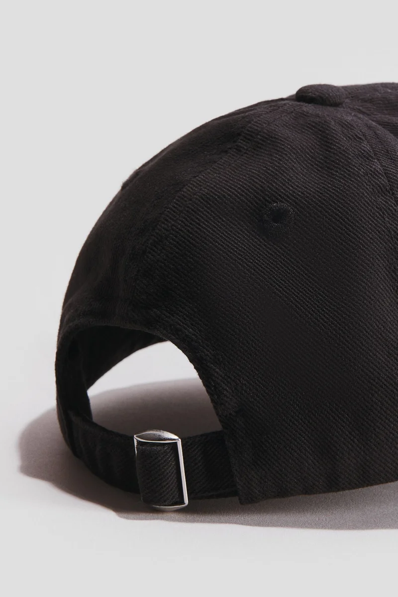 اتش اند ام قبّعة من التويل