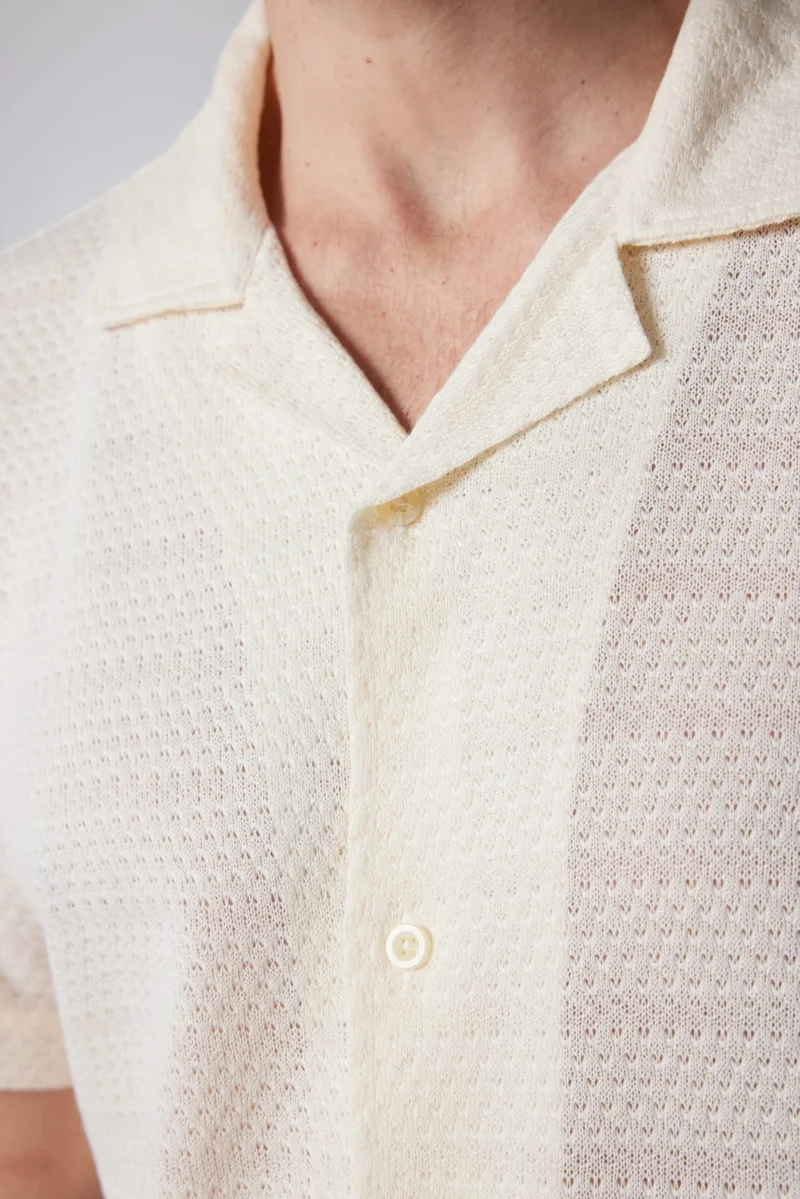 Tudors Slim Fit Short Sleeve Slim Fit Applique Collar Knitted Fabric Summer White Men's Shirt