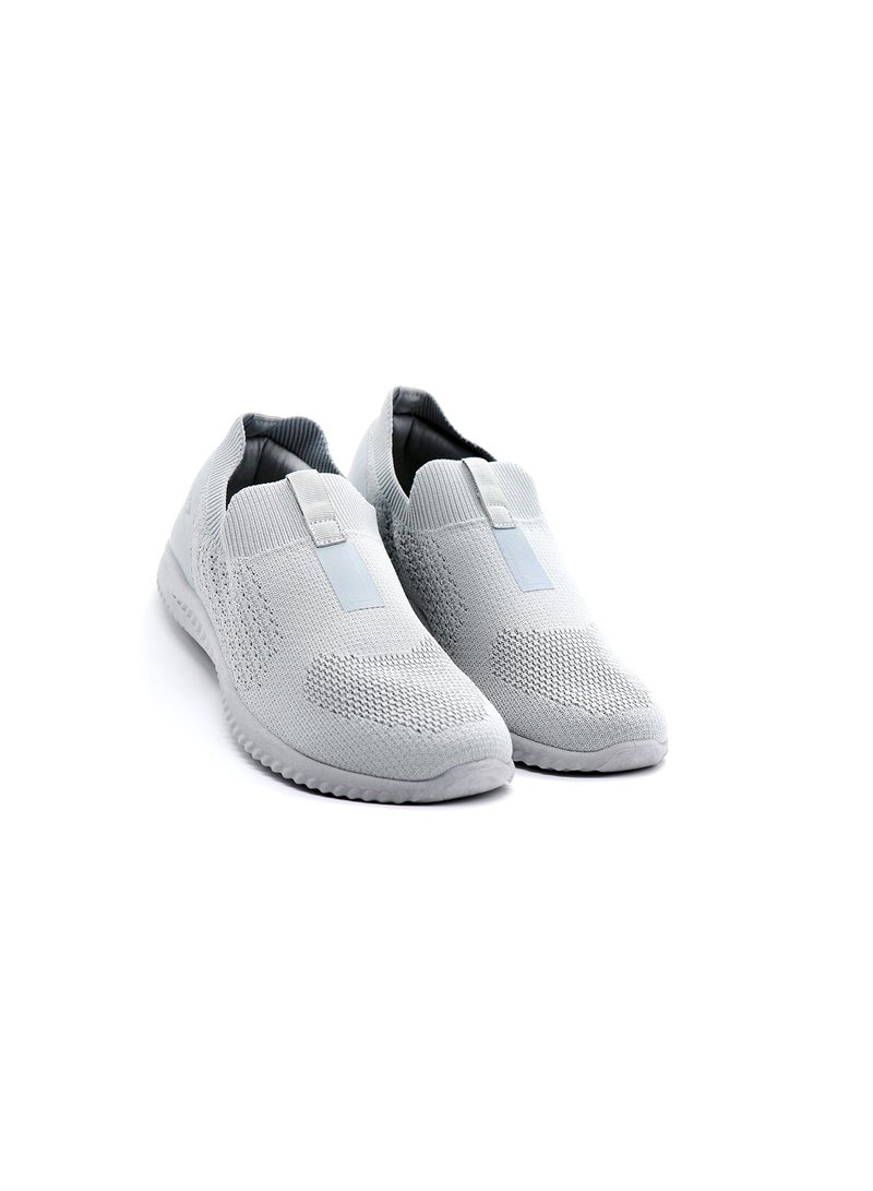 باز أحذية كاجوال للرجال، أحذية رياضية خفيفة الوزن للاستخدام اليومي للراحة والأناقة، أحذية كاجوال متعددة الاستخدامات للمكتب والسفر والارتداء اليومي، أحذية كاجوال عالية الجودة تناسب نمط الحياة والموضة وأزياء الشارع في الإمارات العربية المتحدة، تصميم أنيق ومتين - Image 4