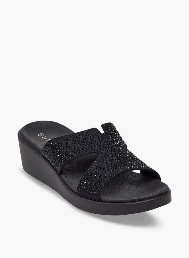 لو كونفورت Women Embellished Wedge Heel Comfort Sandals