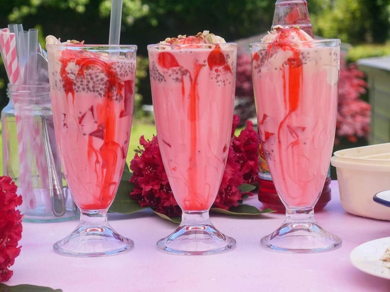 ROSEFINCH 350ml Faluda Milkshake Glass Fountain Classic Glass for Ice Cream Coco Cocktail Desert Decoration American Diner Style Fountain Long Tall Smoothie Fruit Juice GlassPack of 6 Glass - Image 3