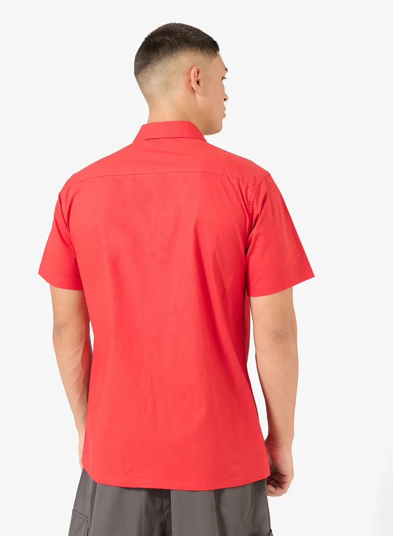 سفنتي فايف قميص كلاسيكي بقصة عادية