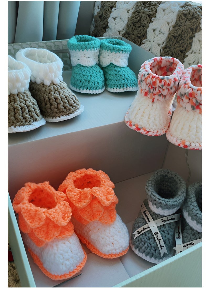 Braidise Creations Gift Set For New Born Baby - 4 Cute Knitted Baby Boots Multicolour 3inch Sole  - Image 1