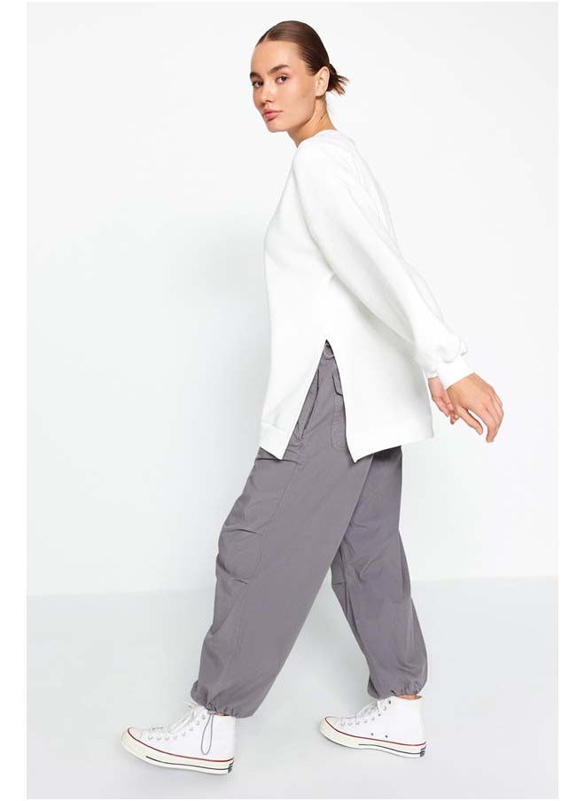 trendyol Ecru Oversize/Wide fit with slits. Thick Fleece Inside Knitted Sweatshirt TWOAW23SW00195.  - Image 3
