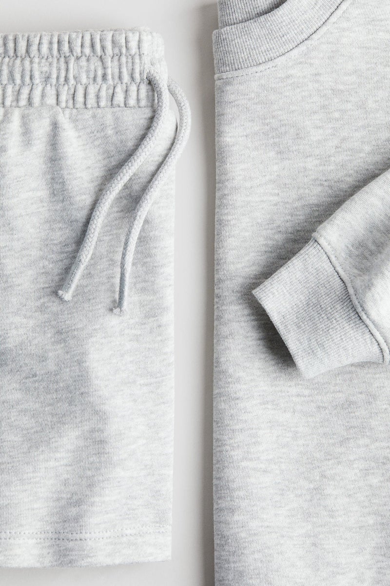 H&M 2-Piece Sweatshirt And Shorts Set - Image 2