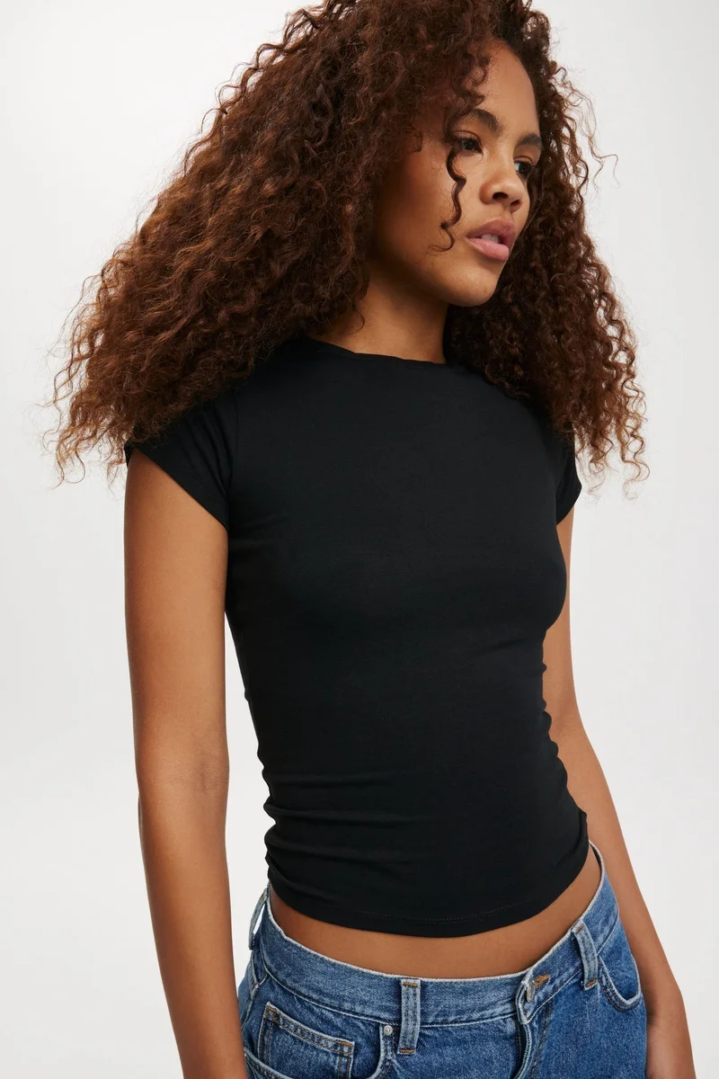 كوتون اون تي شيرت طاقم طوال اليوم