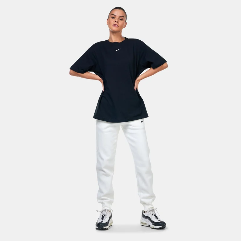 Nike Women's Sportswear Essential T-Shirt
