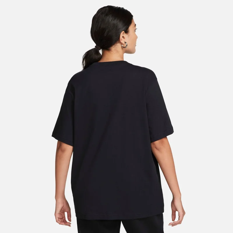 Nike Women's Sportswear Essential T-Shirt