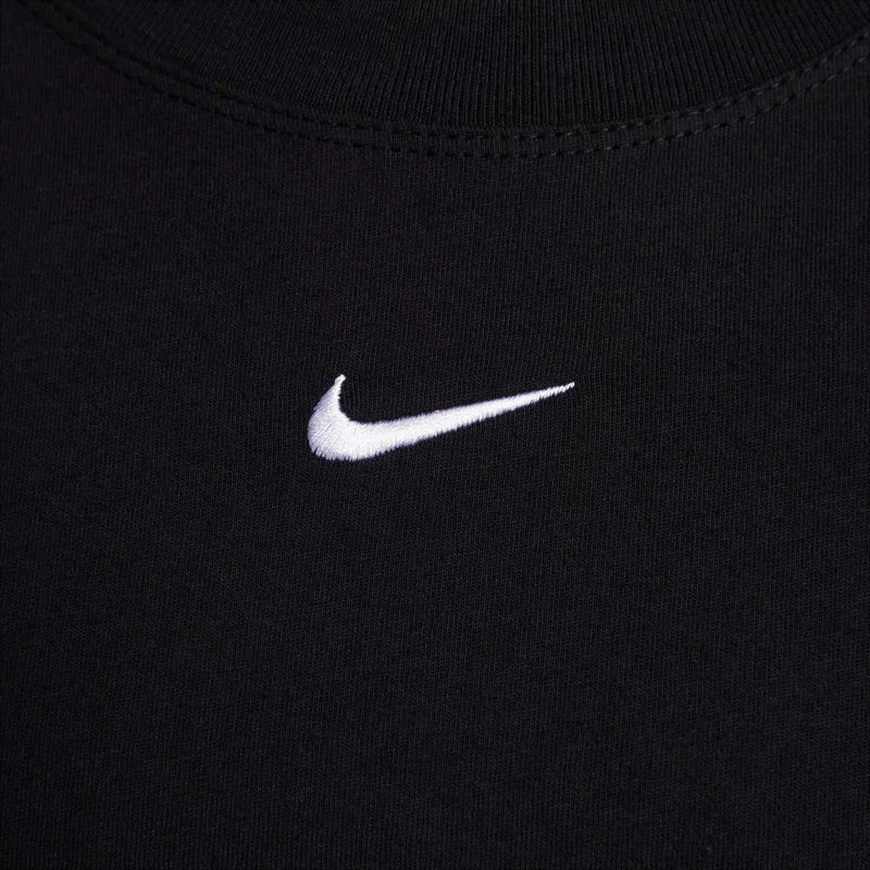 Nike Women's Sportswear Essential T-Shirt