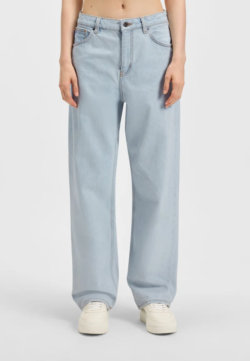 HUGO Relaxed-fit jeans in blue denim