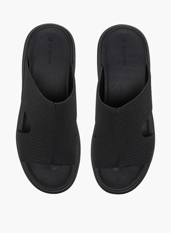 لو كونفورت Men Textured Slip-On Comfort Sandals